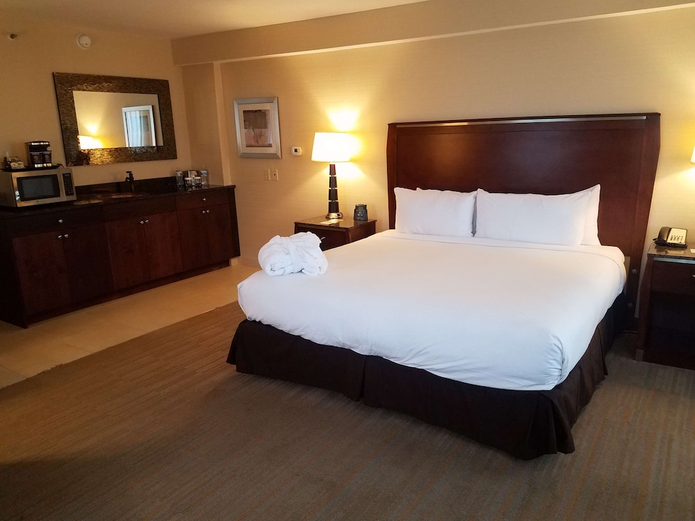 Doubletree By Hilton Denver Thornton 8/47