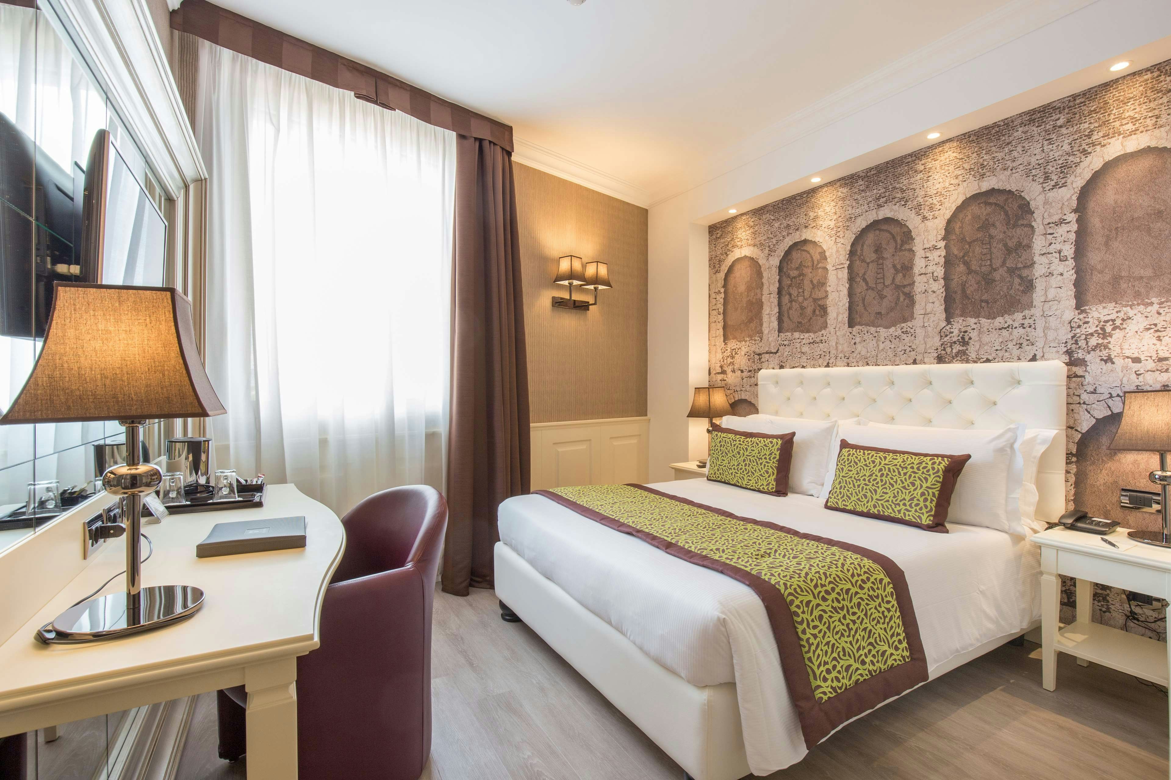 Hotel San Pietro 7/11