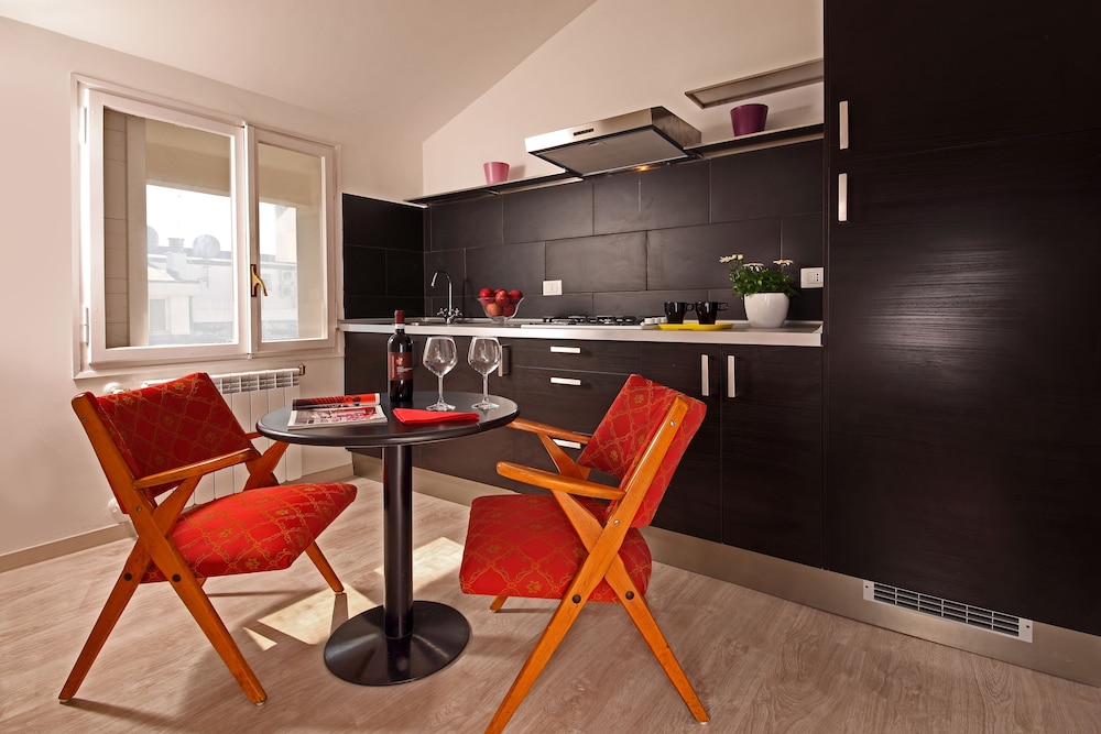 Radio Hotel 40/45