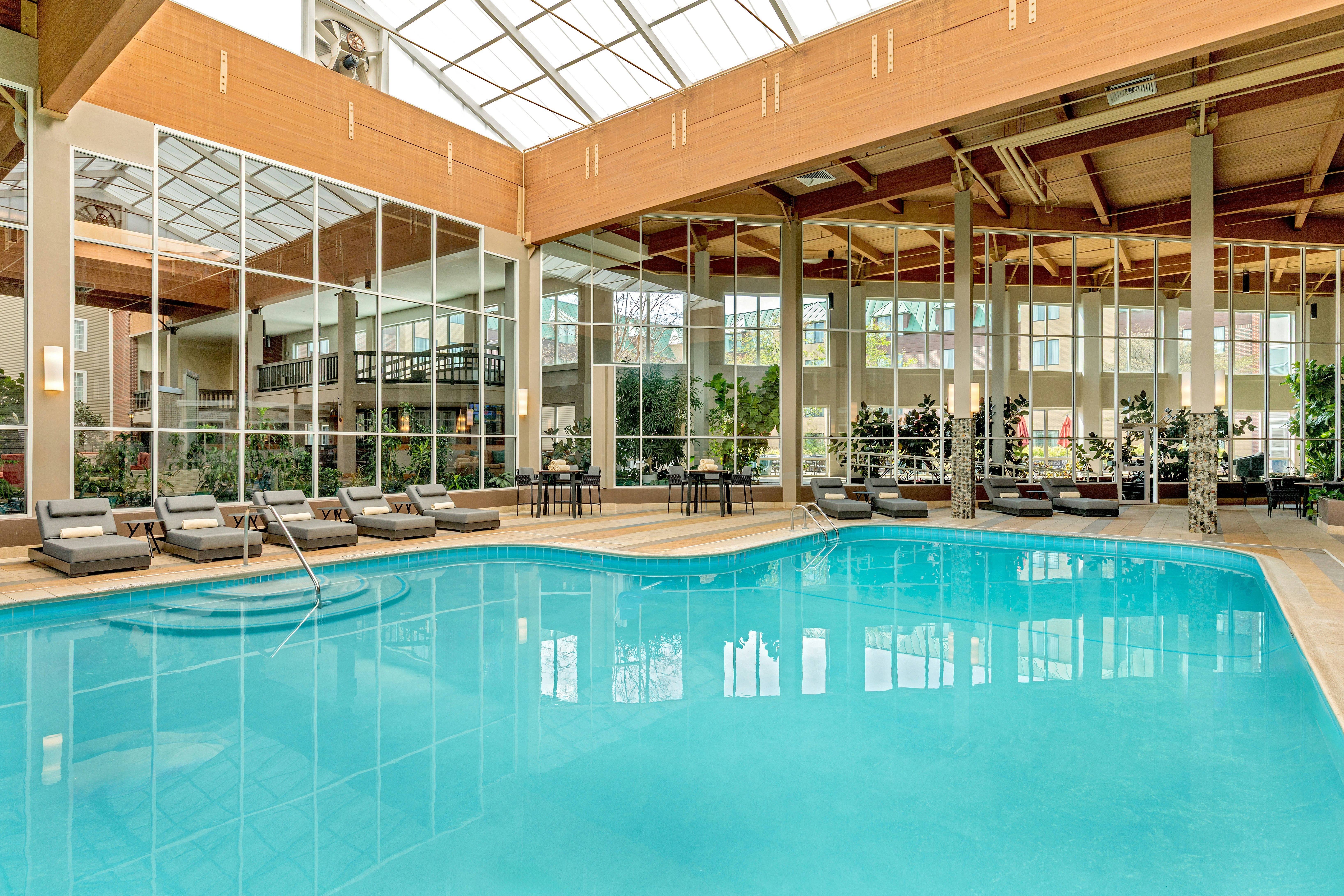 Doubletree By Hilton Burlington Vermont 33/88