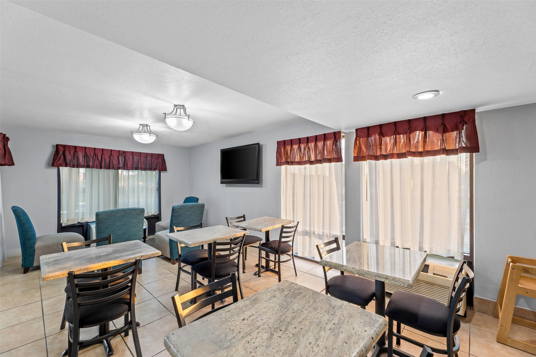Quality Inn Richland - Jackson South 30/35
