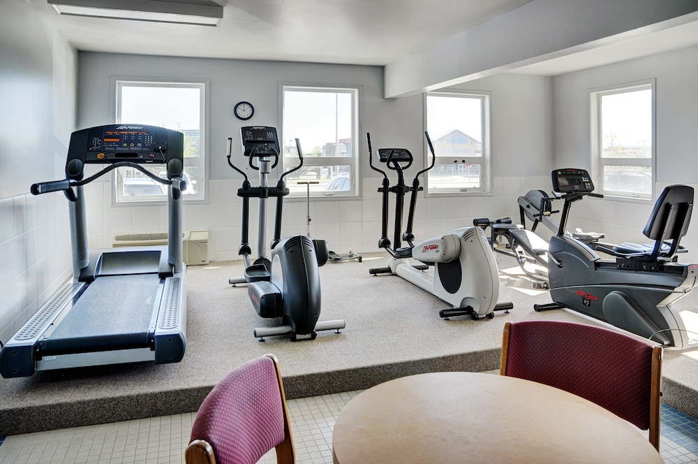 Lakeview Inn & Suites 33/60