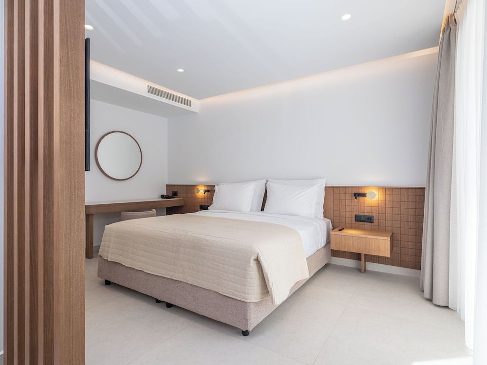 Galaxy Suites Boutique Resort 79/133