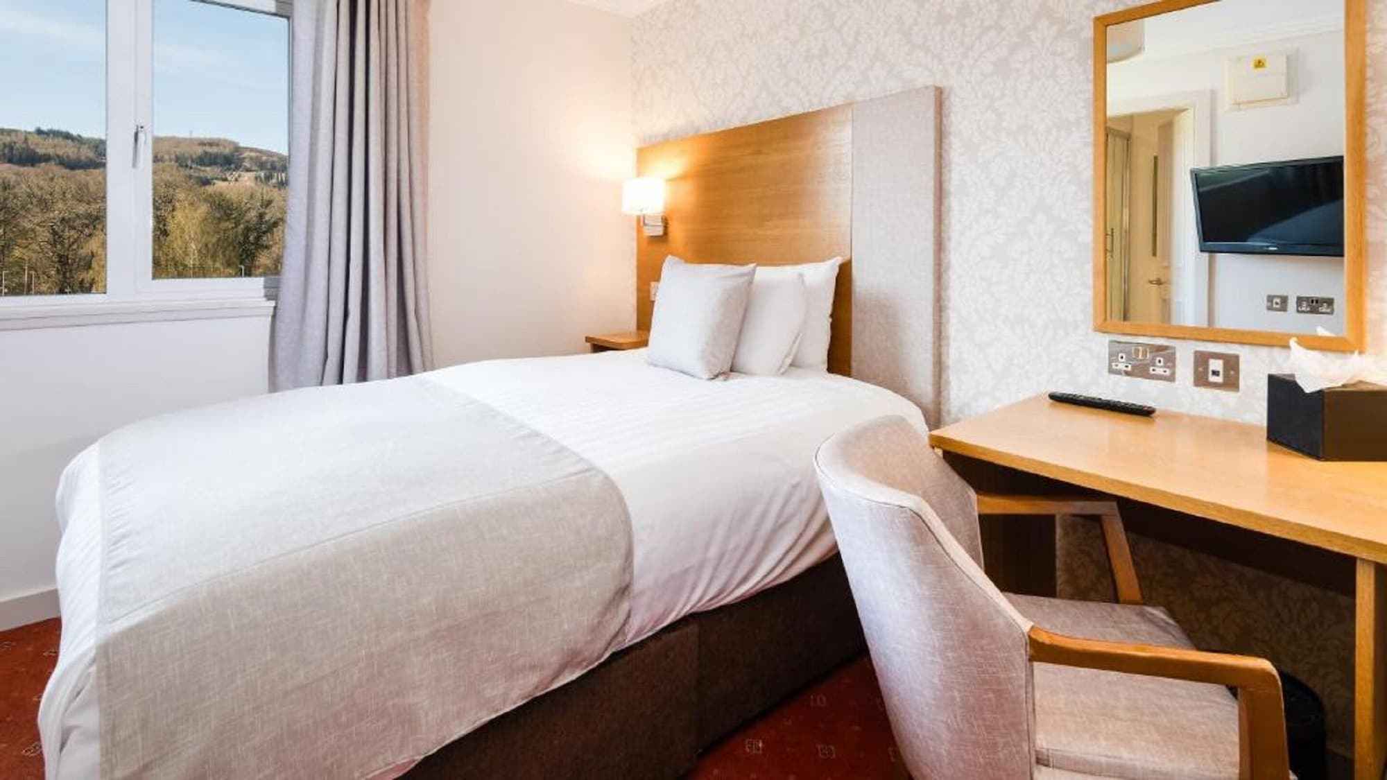 غرفة تنفيذية مفردة بسرير مزدوج، Fishers Hotel 6/10