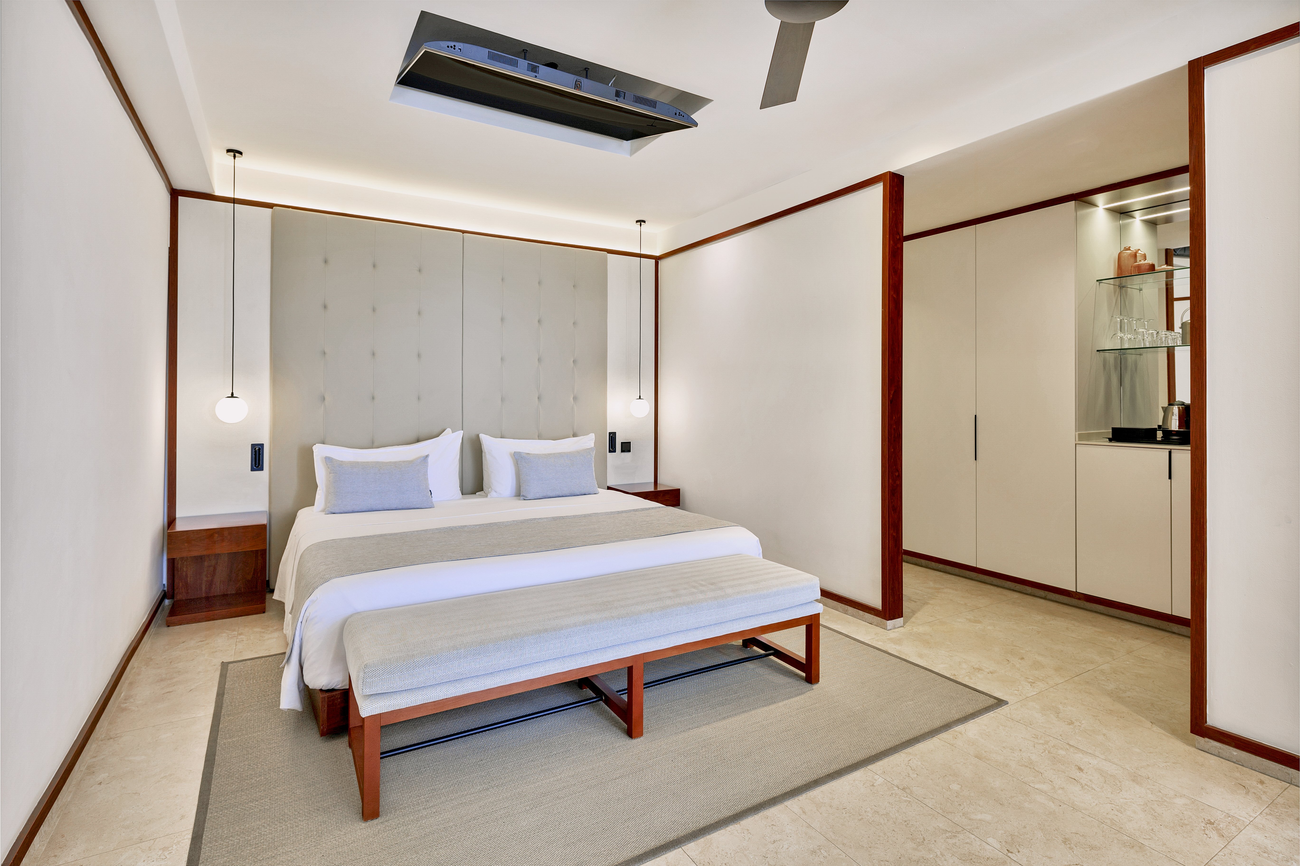 Fuego, Suite, Partial Ocean View