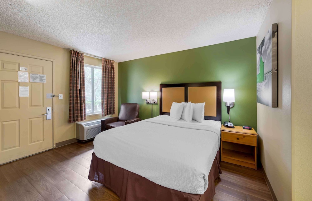 Extended Stay America Suites Los Angeles LAX El Segundo 24/51