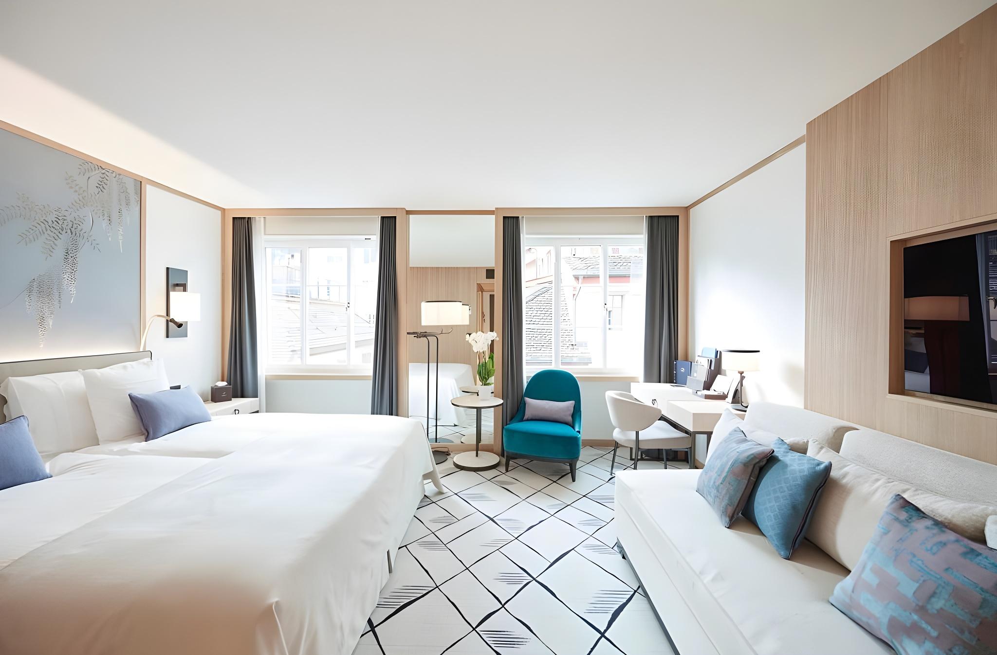 City, King Bed