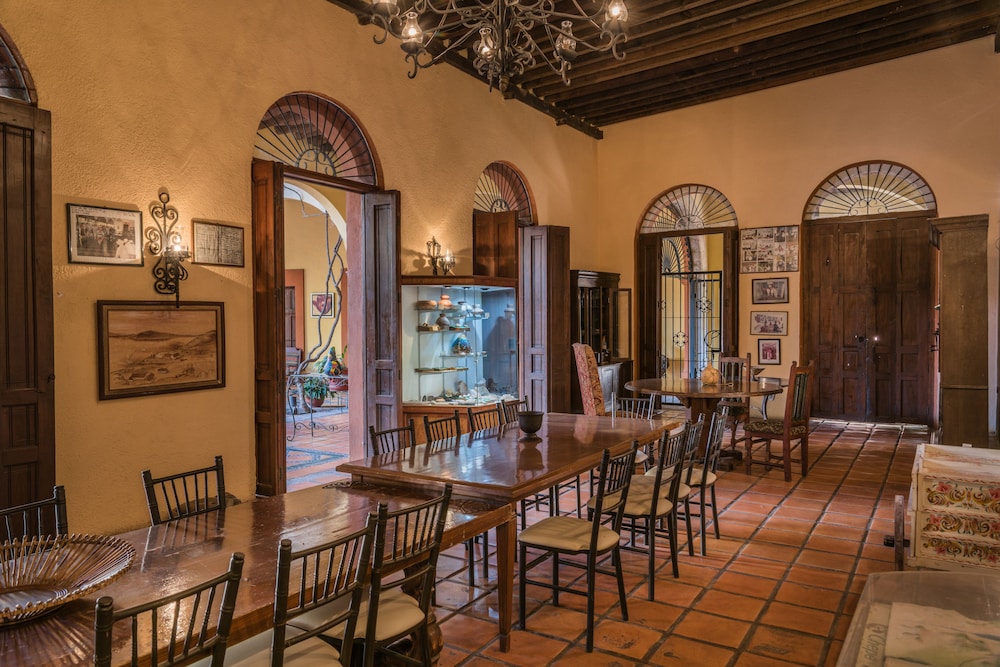 Posada Del Hidalgo 39/50