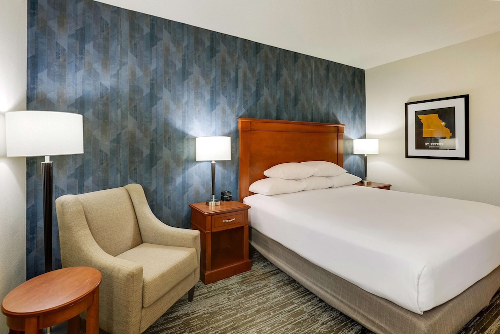 Drury Inn and Suites St Louis St Peters 16/50