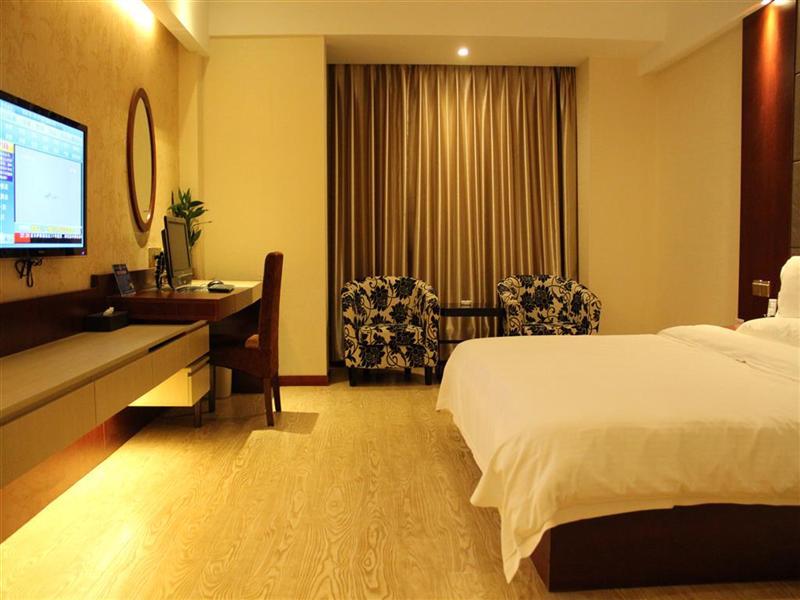 GREENTREE INN NANTONG TONGZHOU SHIJI AVENUE JIANGHAIHUANGDU EXPRESS HOTEL 10/19