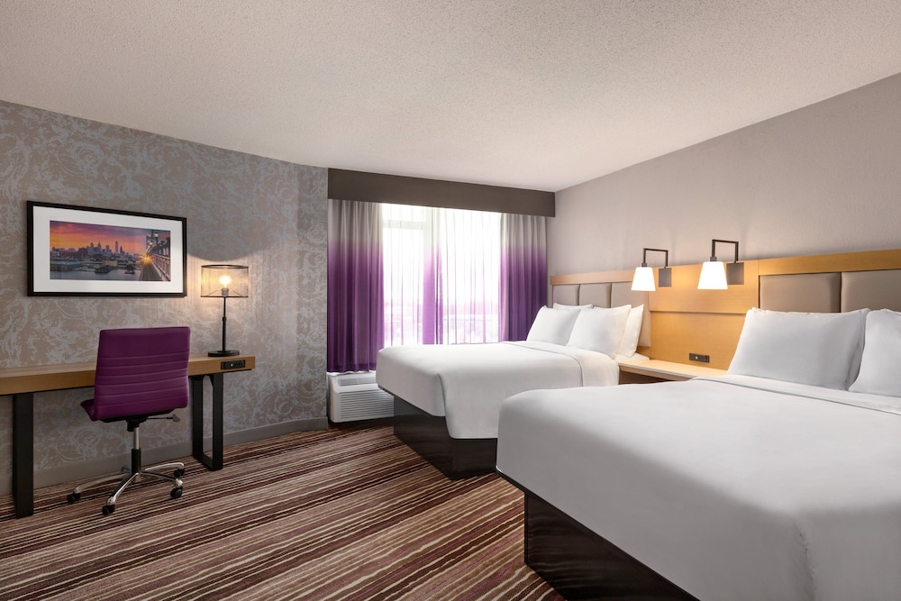 Holiday Inn Philadelphia Arpt-Stadium Area 14/54