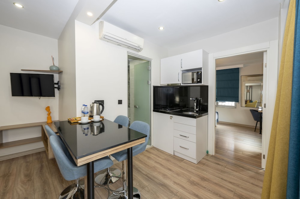 Hotel the Marions Suite 70/85
