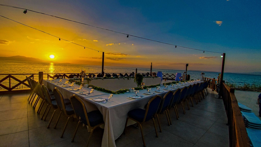 DEDEMAN VAN RESORT & AQUA 46/50