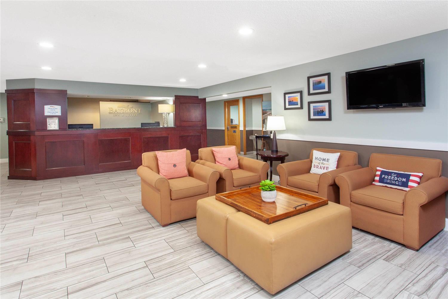 Baymont By Wyndham Grand Haven 25/39