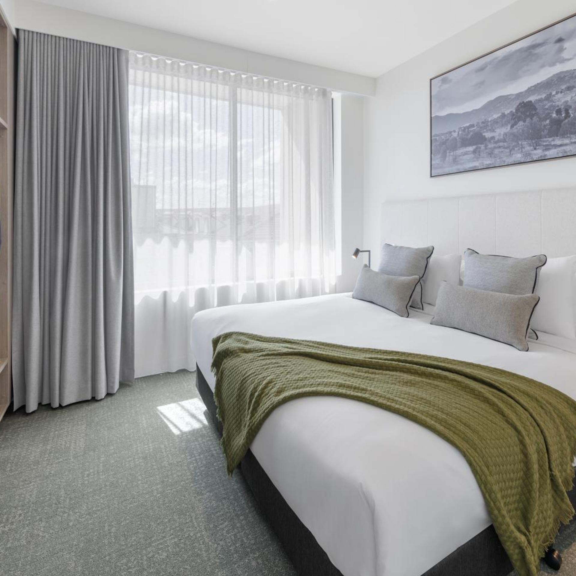 2 Bedrooms, Adjoining, Apartment