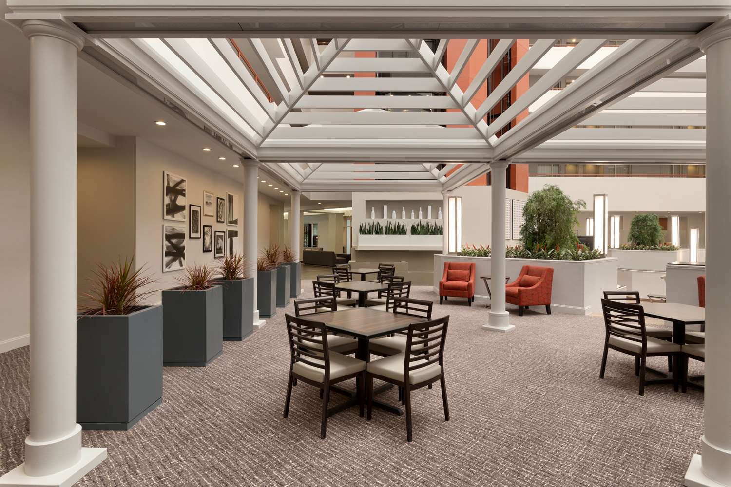 restaurant cafeteria