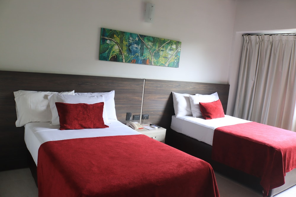 Hotel San Juan Internacional Ex Ramada Bucaramanga 24/67