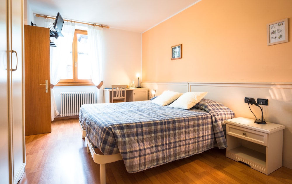 Albergo Maggiorina 15/34