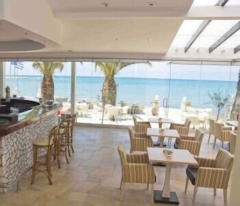 Coral Beach Hotel 14/21