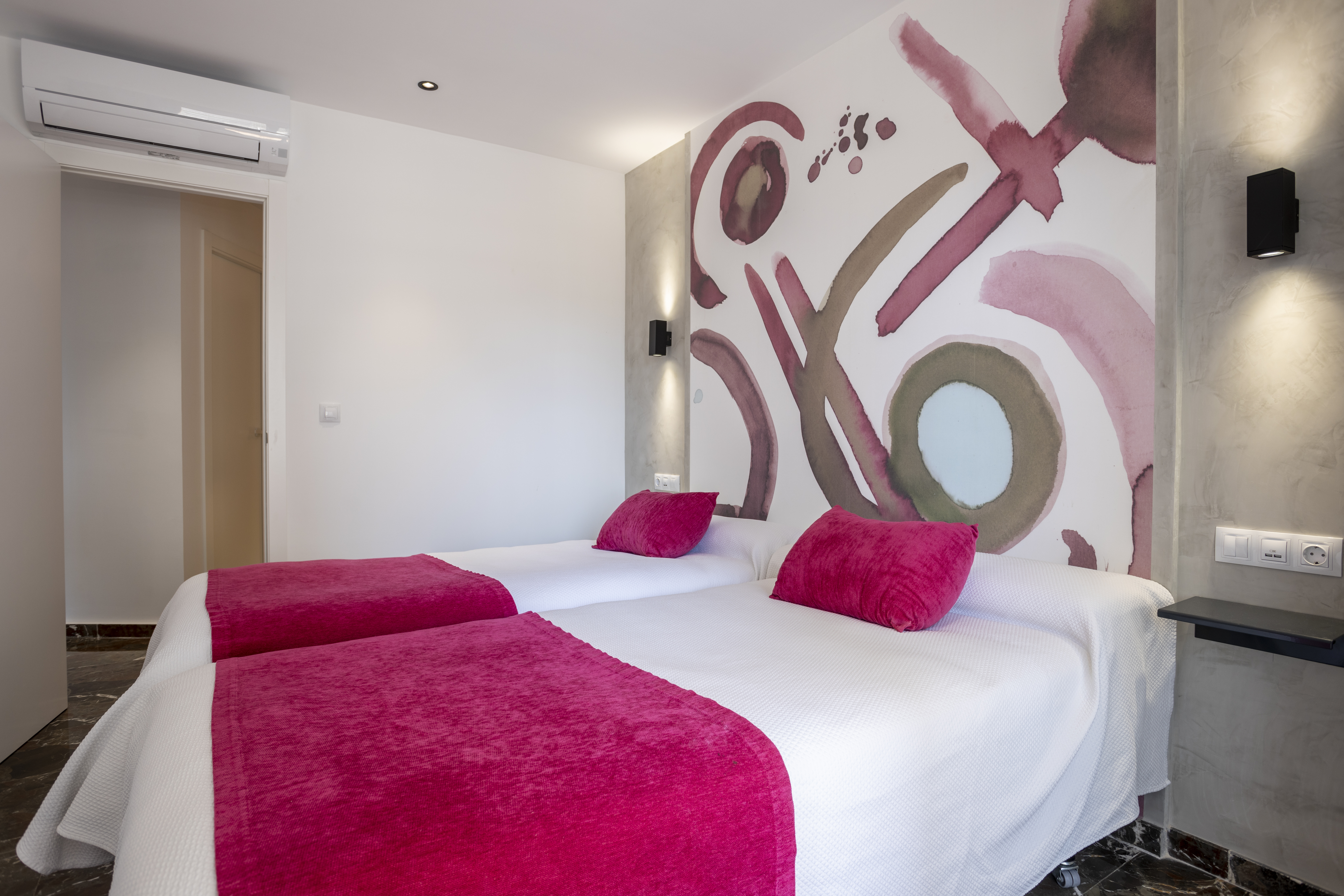 San Jaime Center Suites and Apartments 8/32