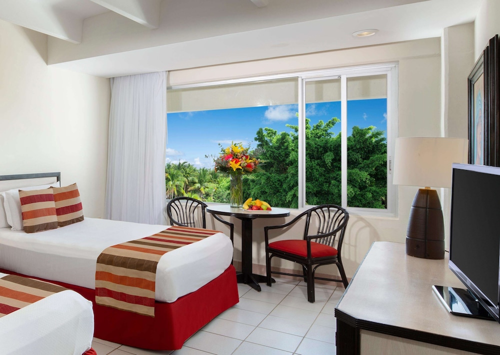 غرفة قياسية بسرير كينج، Oasis Palm All Inclusive 6/8