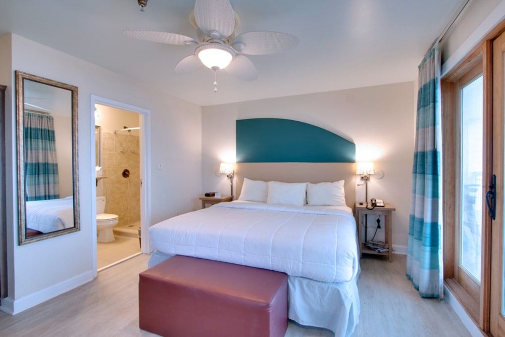 Seaside Inn Oceanfront 13/31