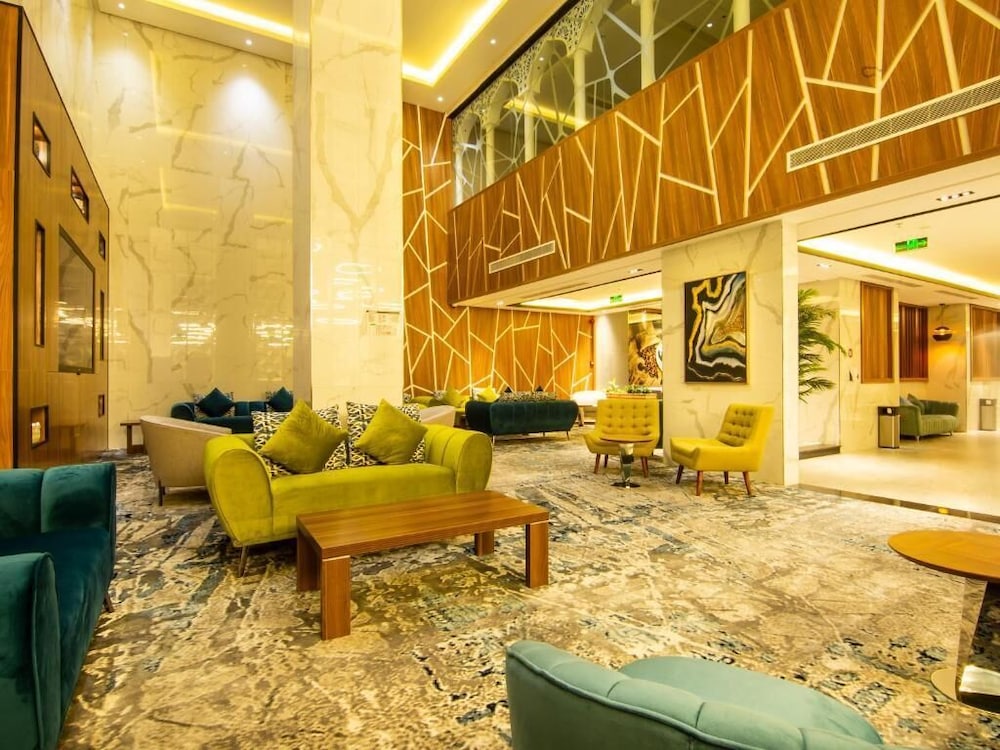 Wow Diamond Hotel 70/83