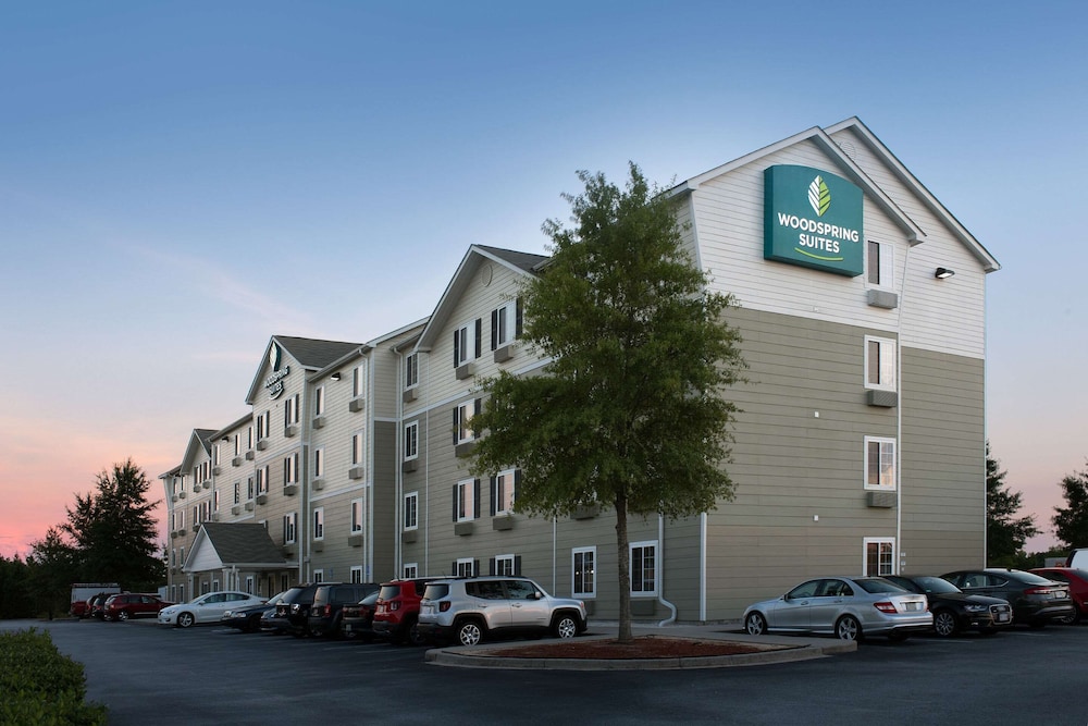 WoodSpring Suites Columbia Fort Jackson 18/23