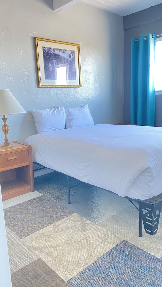 Ocean Shores Inn Suites 22/49
