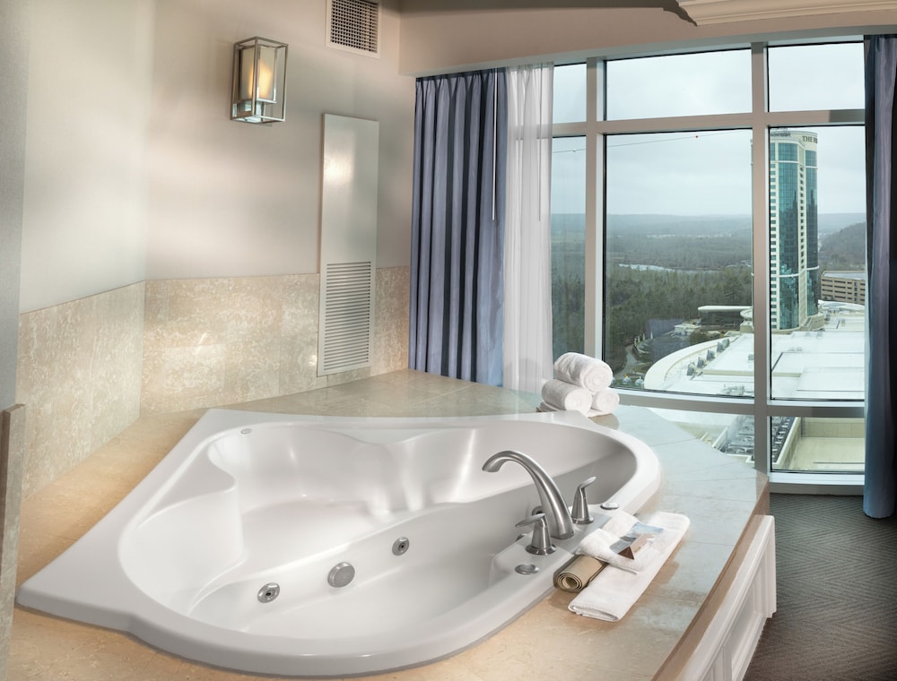 Grand Pequot Tower At Foxwoods 49/50