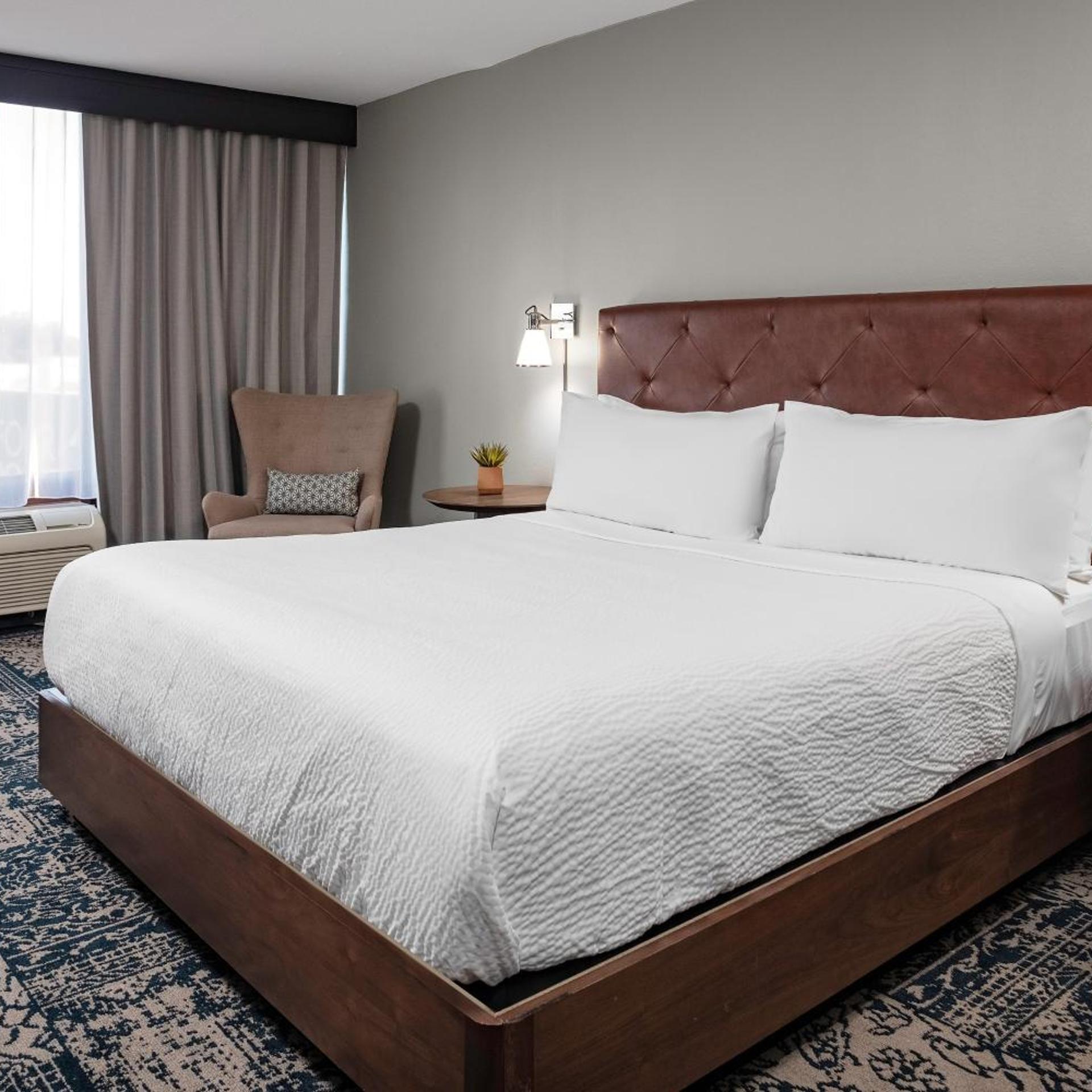 Room, King Bed, Four Points By Sheraton Memphis East 7/12