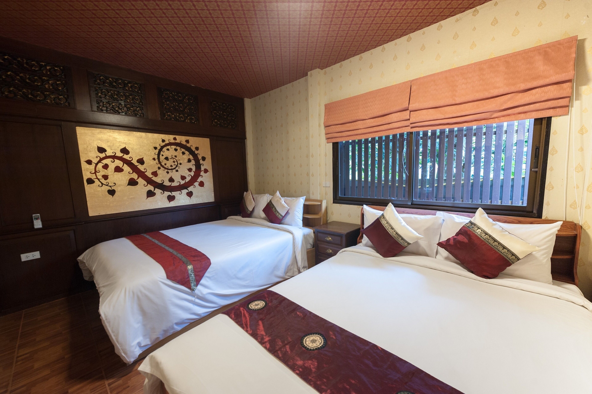 1 BEDROOM, VILLA