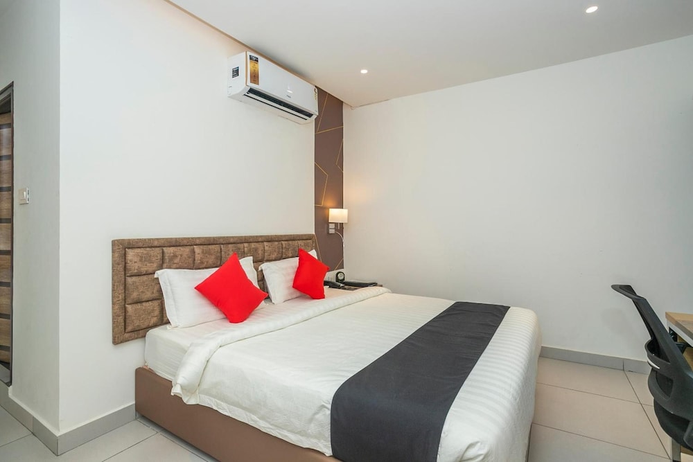 Vihaari 24 Business Hotel 21/57