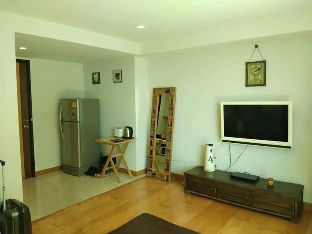 Silathip Huahin Serviced Apartment & Hotel 57/72