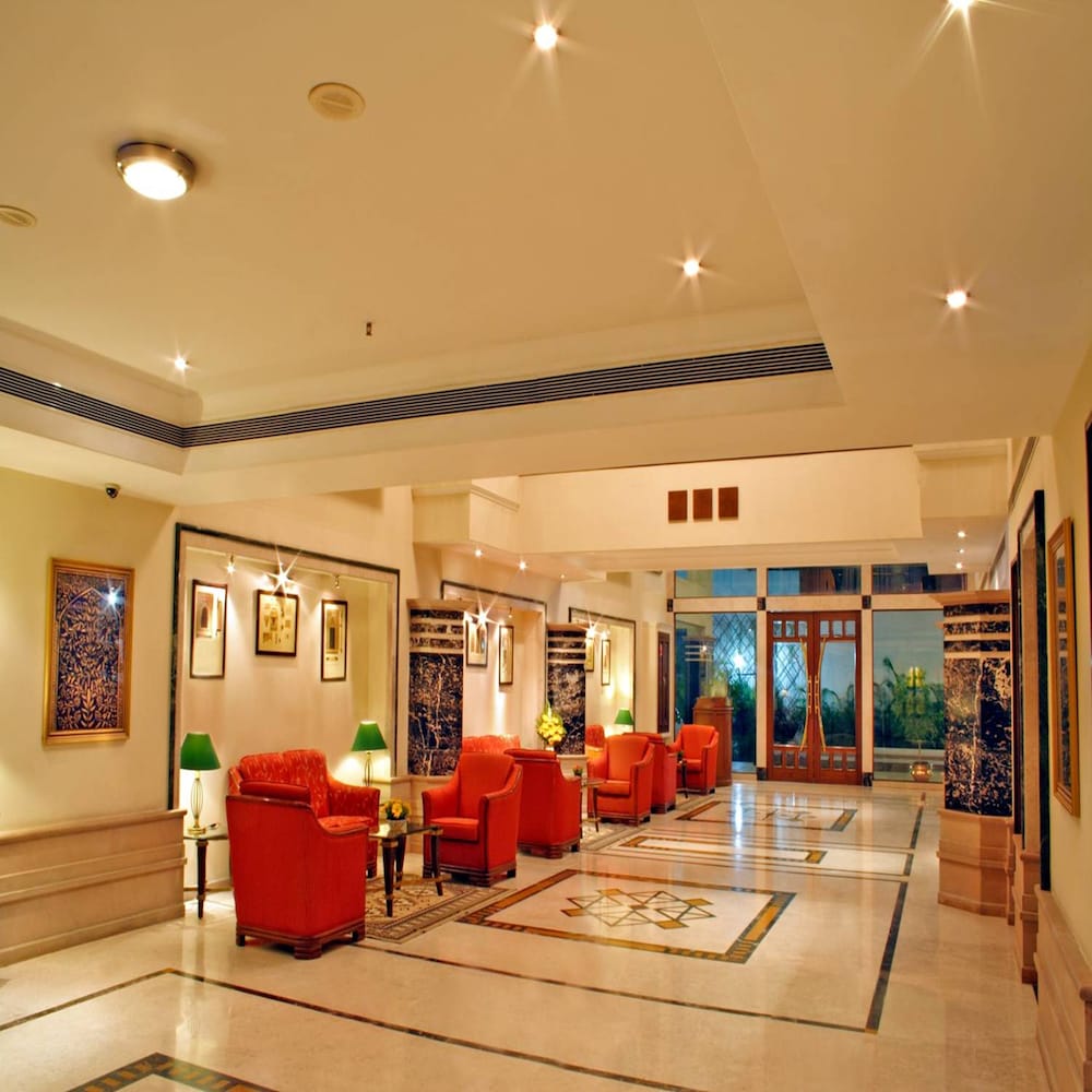 Aditya Park A Sarovar Portico Hotel 6/48