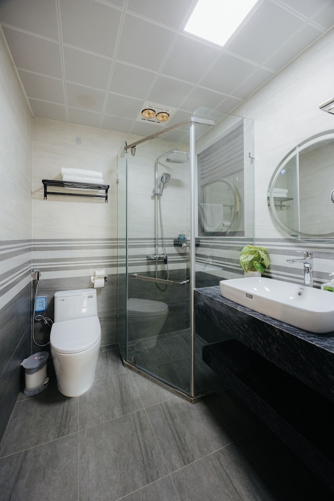 Wisteria Luxury Apartment 50/50