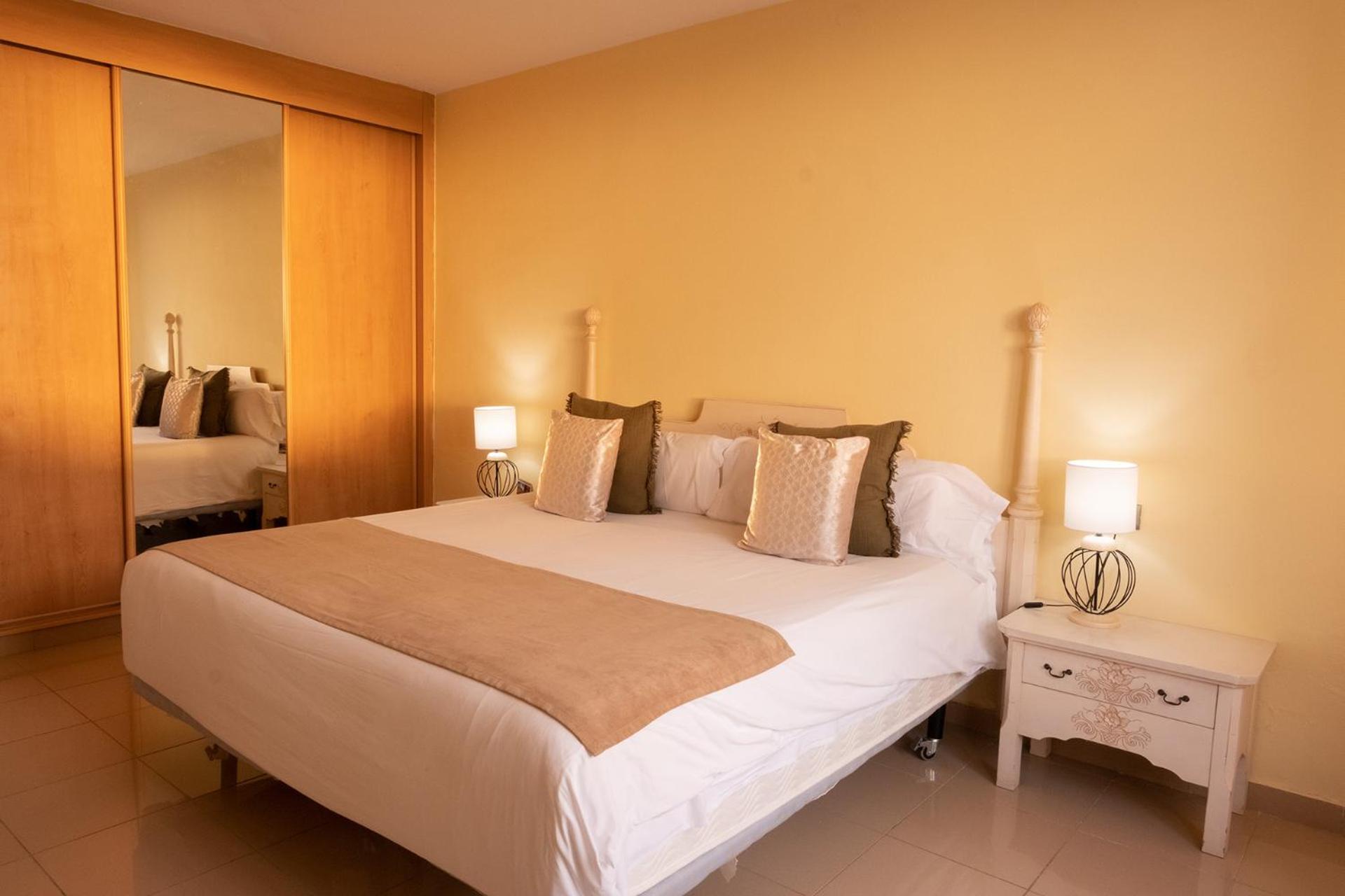 Junior Suite, Twin Beds, Pool or Sea View, Sofa