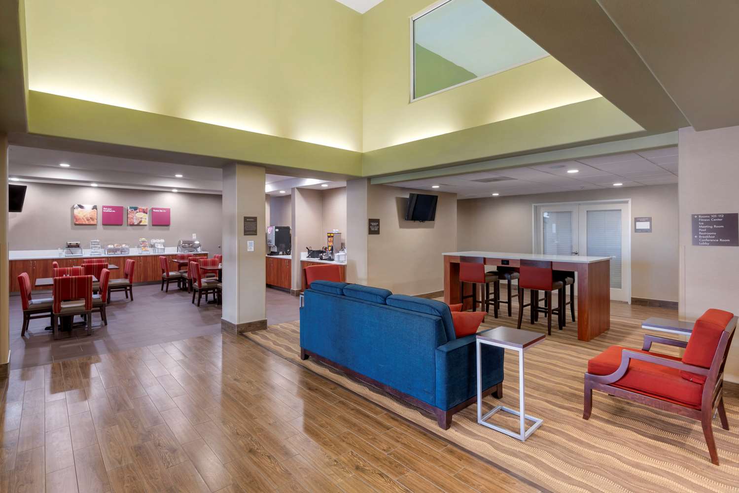 Comfort Suites Marysville Yuba City 8/35
