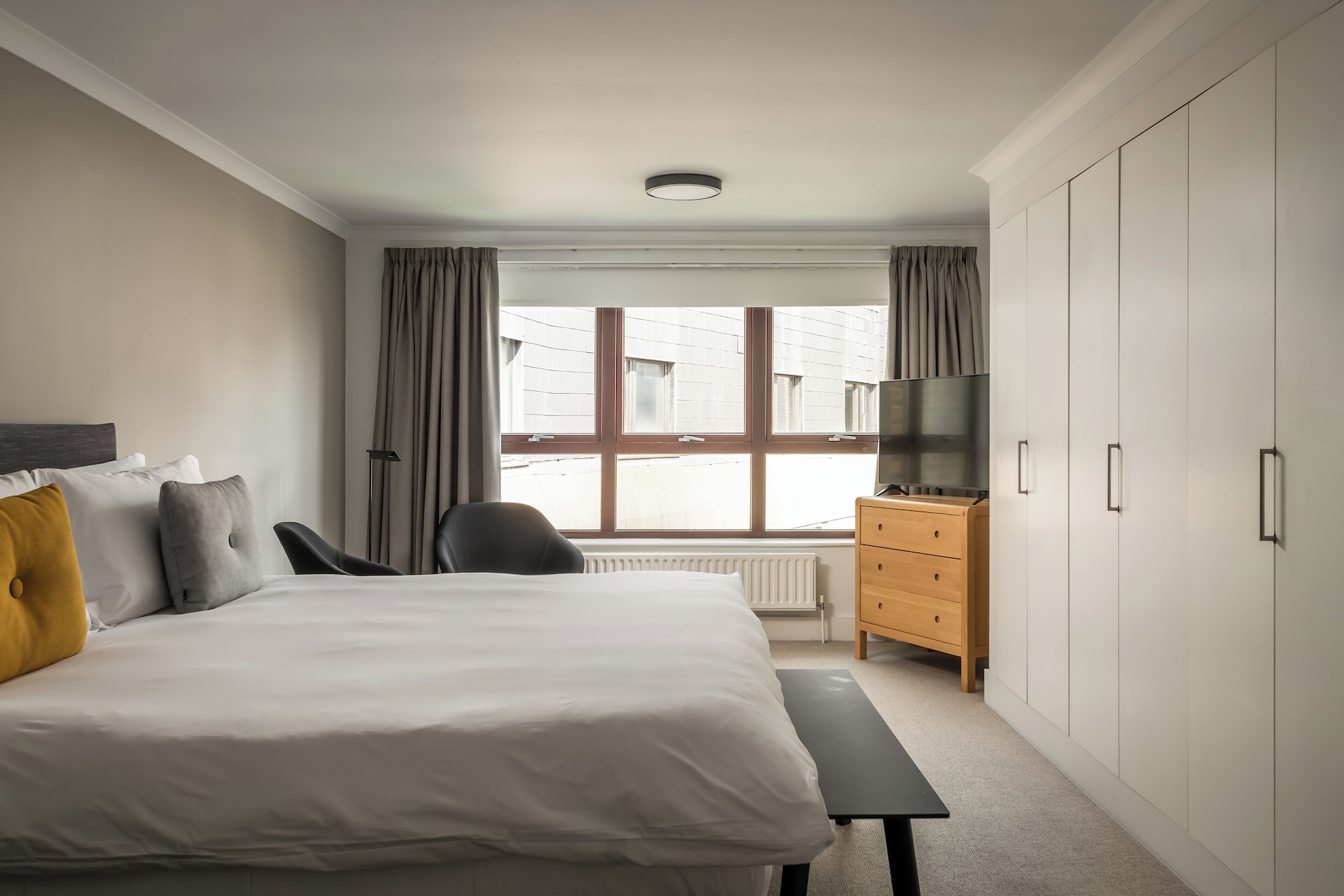 Room at Monarch House - Serviced Apartments - Kensington, LONDON