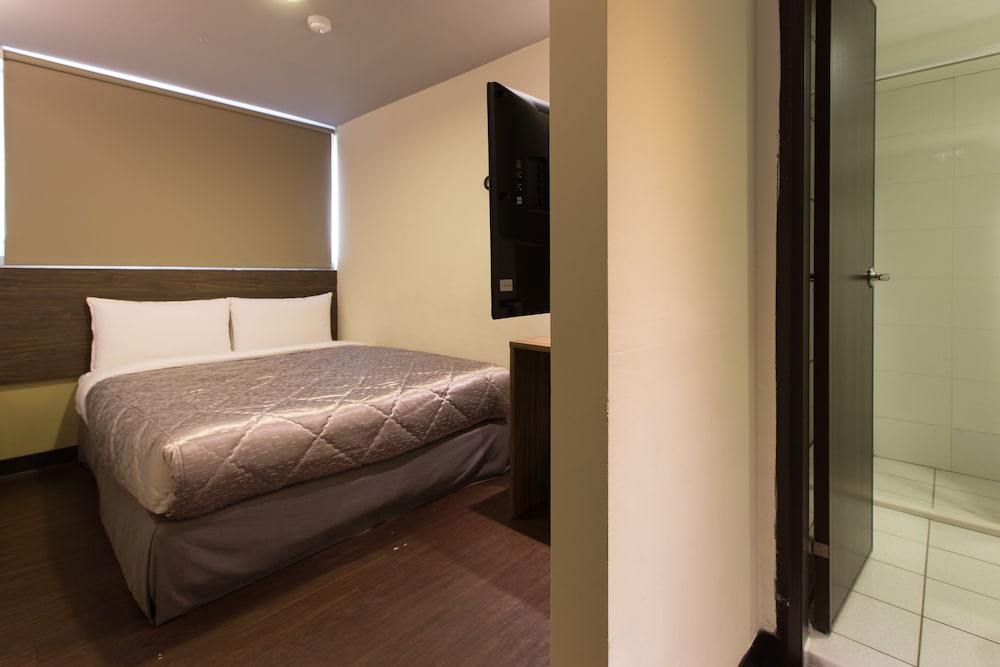 Chance Hotel Taichung 11/39