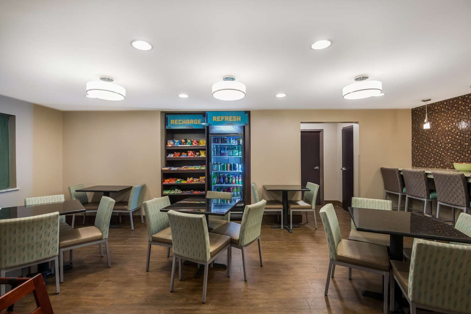Clarion Pointe Syracuse Downtown 25/29