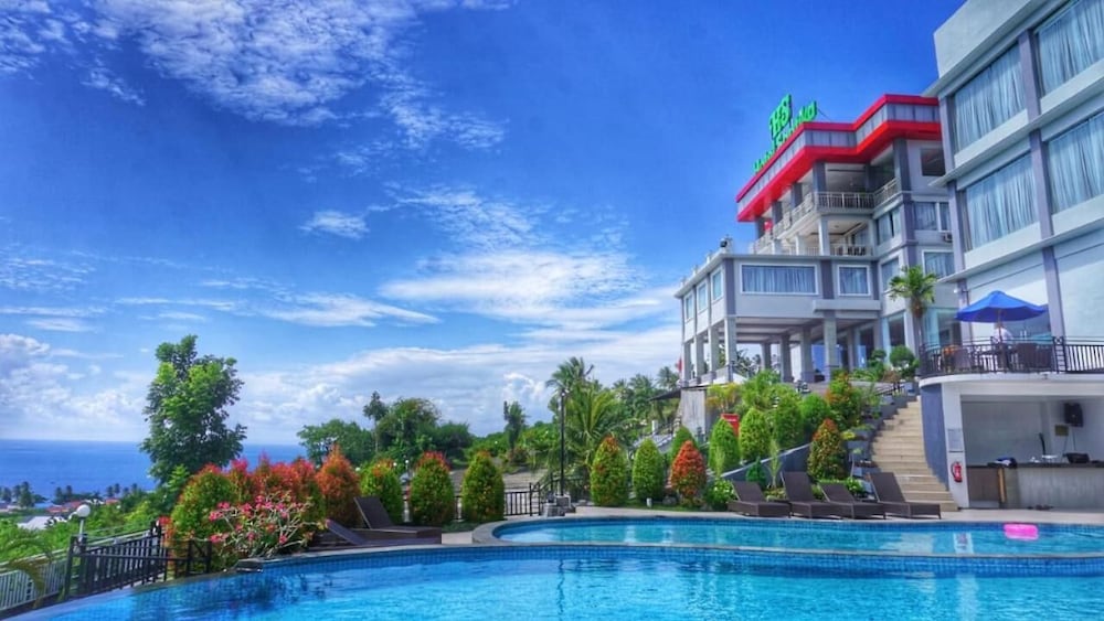 Hotel Santika Luwuk Sulawesi Tengah 1/42
