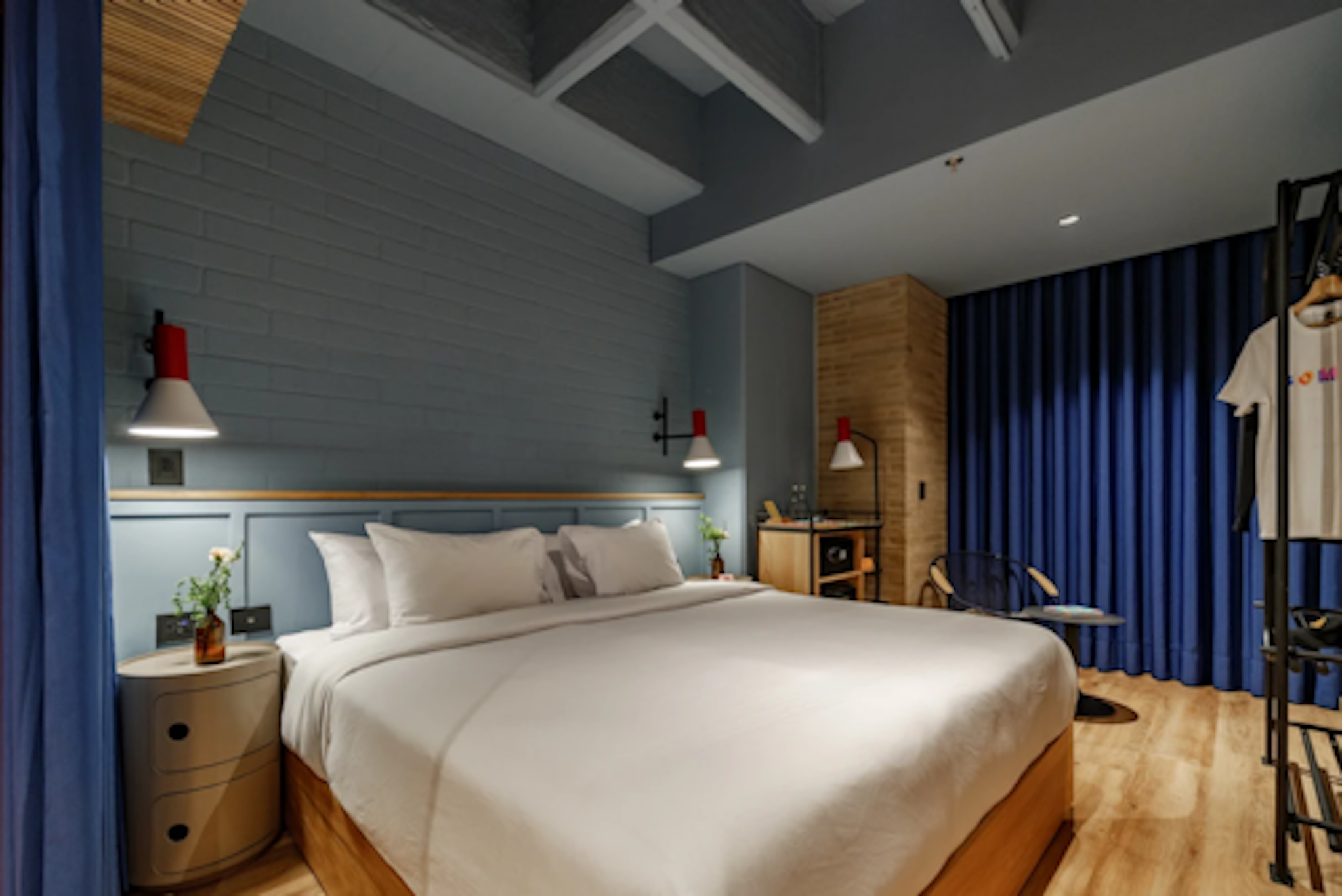 STANDARD, KING BED