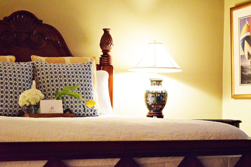 JH Adams Inn, Trademark Collection by Wyndham 41/78