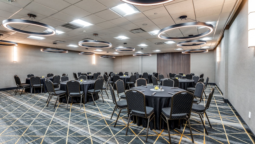 Staybridge Suites Dallas Market Ctr Love Field, an IHG Hotel 37/50