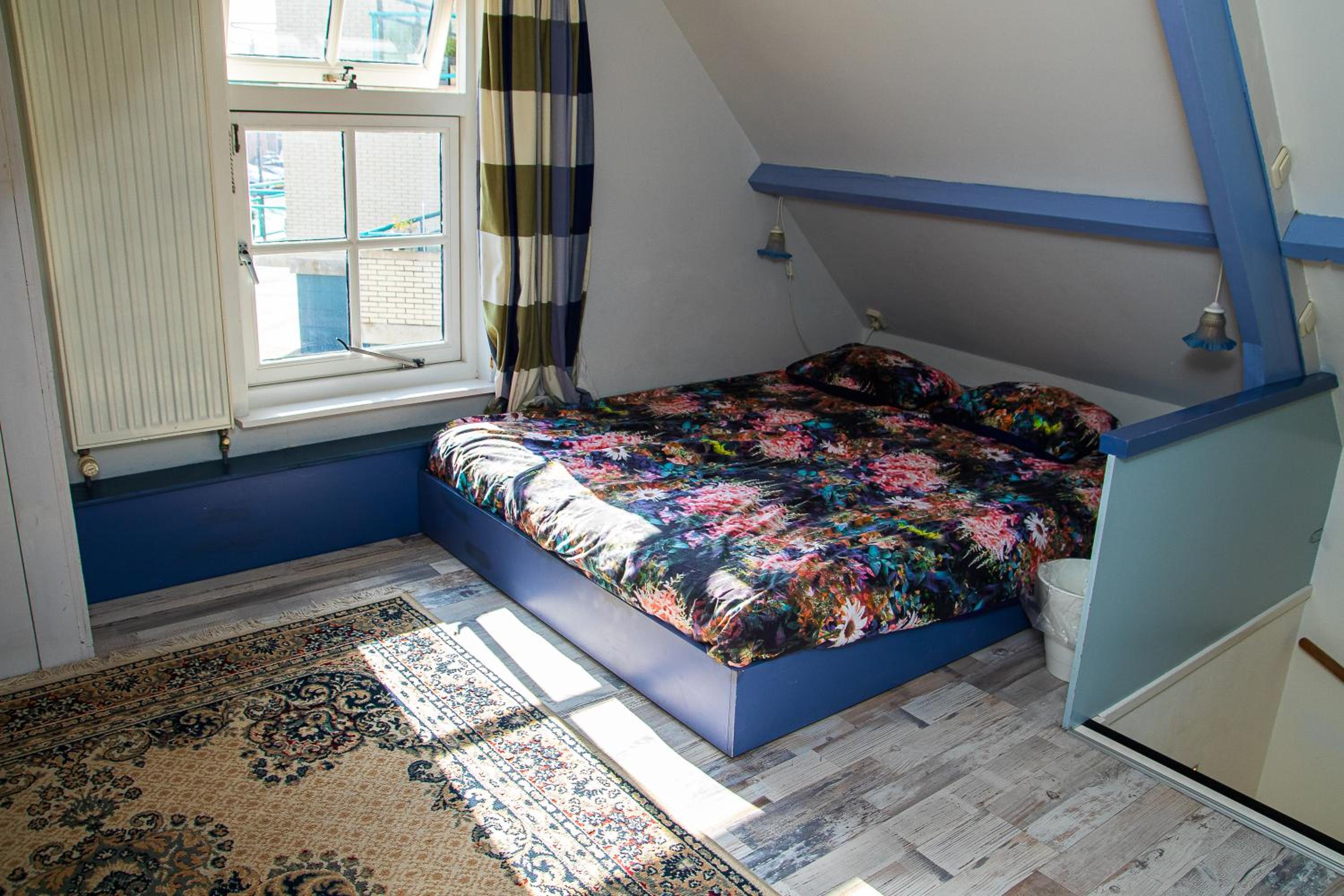 1 Bedroom, House
