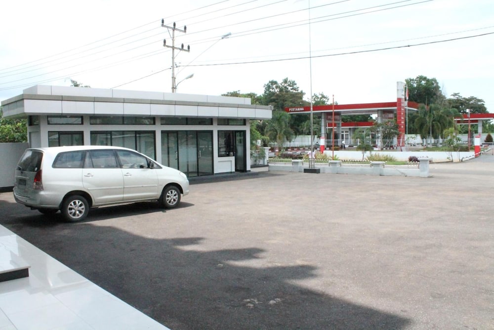Hotel Harmony In Pontianak 59/62