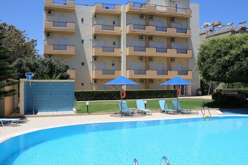 CASTRO HOTEL in MALEVIZI