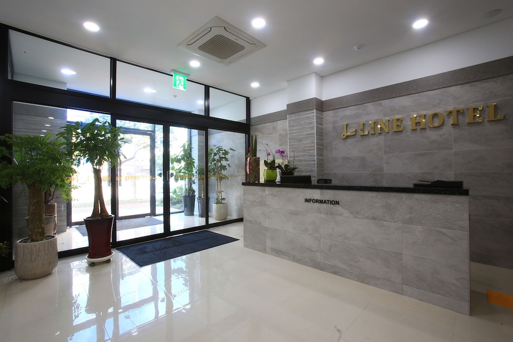 Line Hotel 7/26