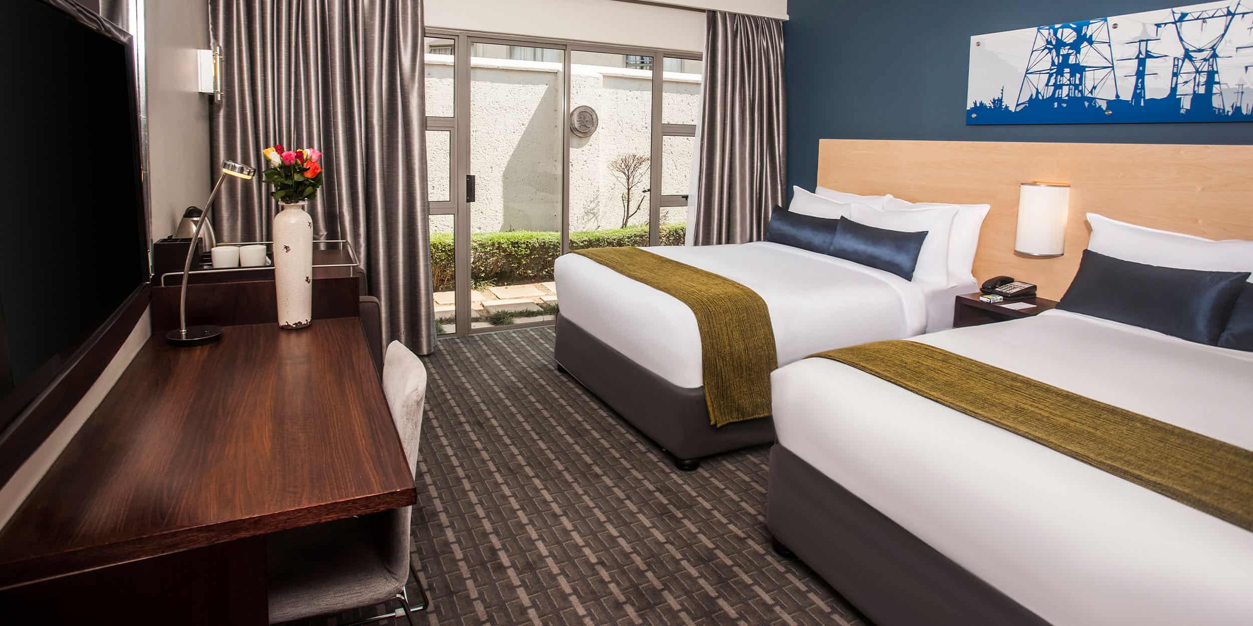 Standard, 2 Double Beds
